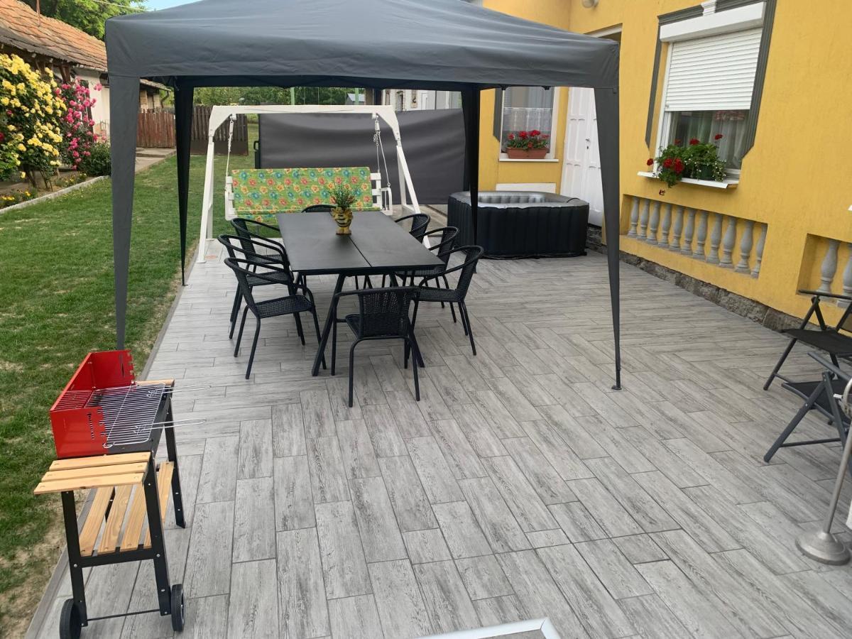 Viktor Apartmanhaz زاماردي المظهر الخارجي الصورة